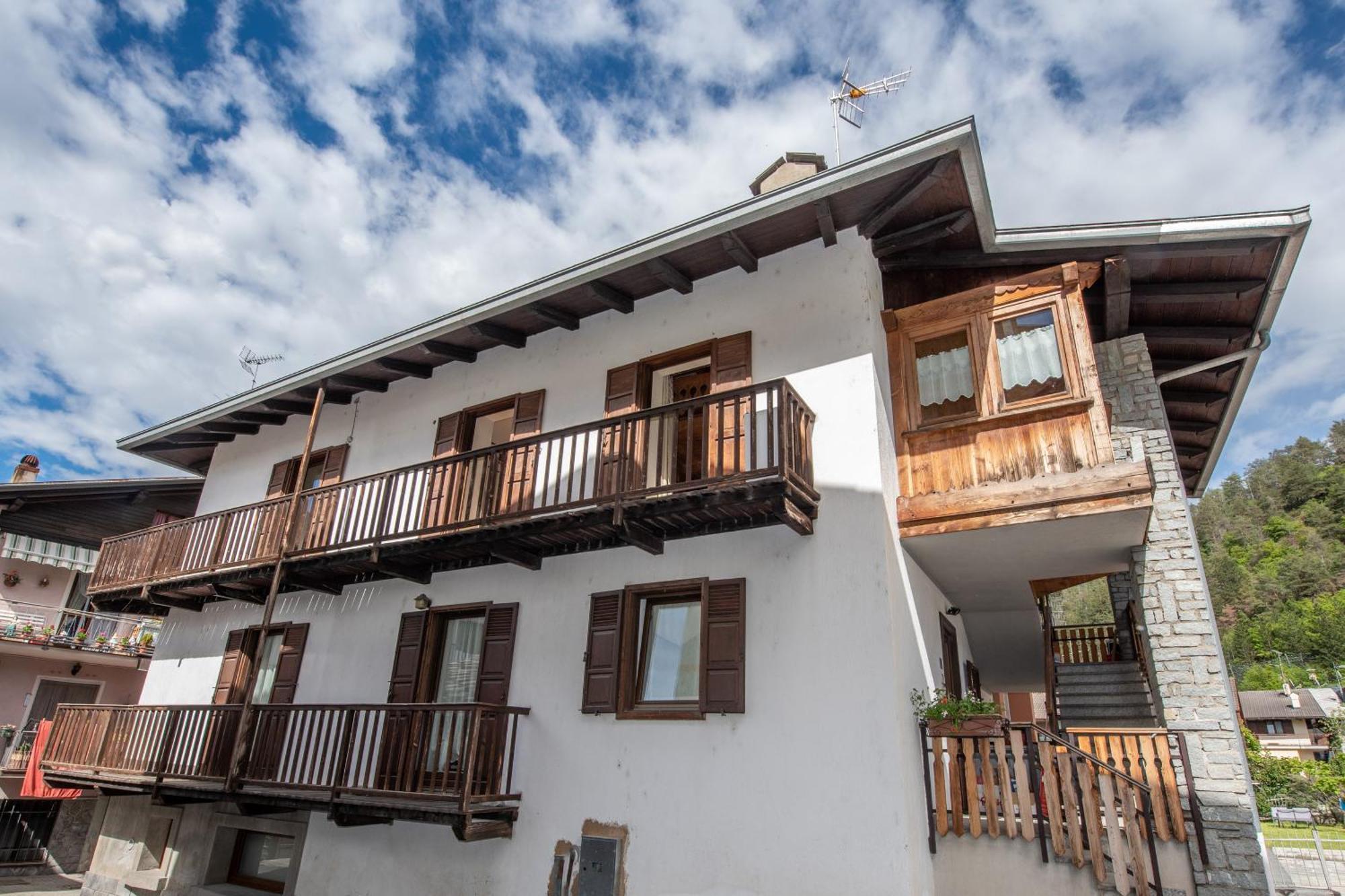Casa Kristel Cir Comunale N 14 Аоста Экстерьер фото